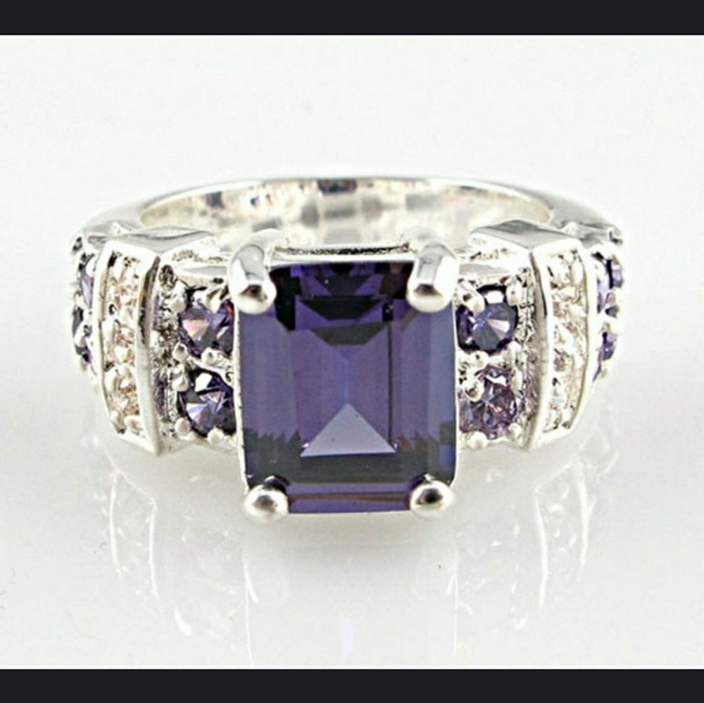 Women's Sterling silver ring